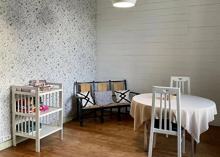 Grande Maison De Semesterbostad Les Achards (Vendee)